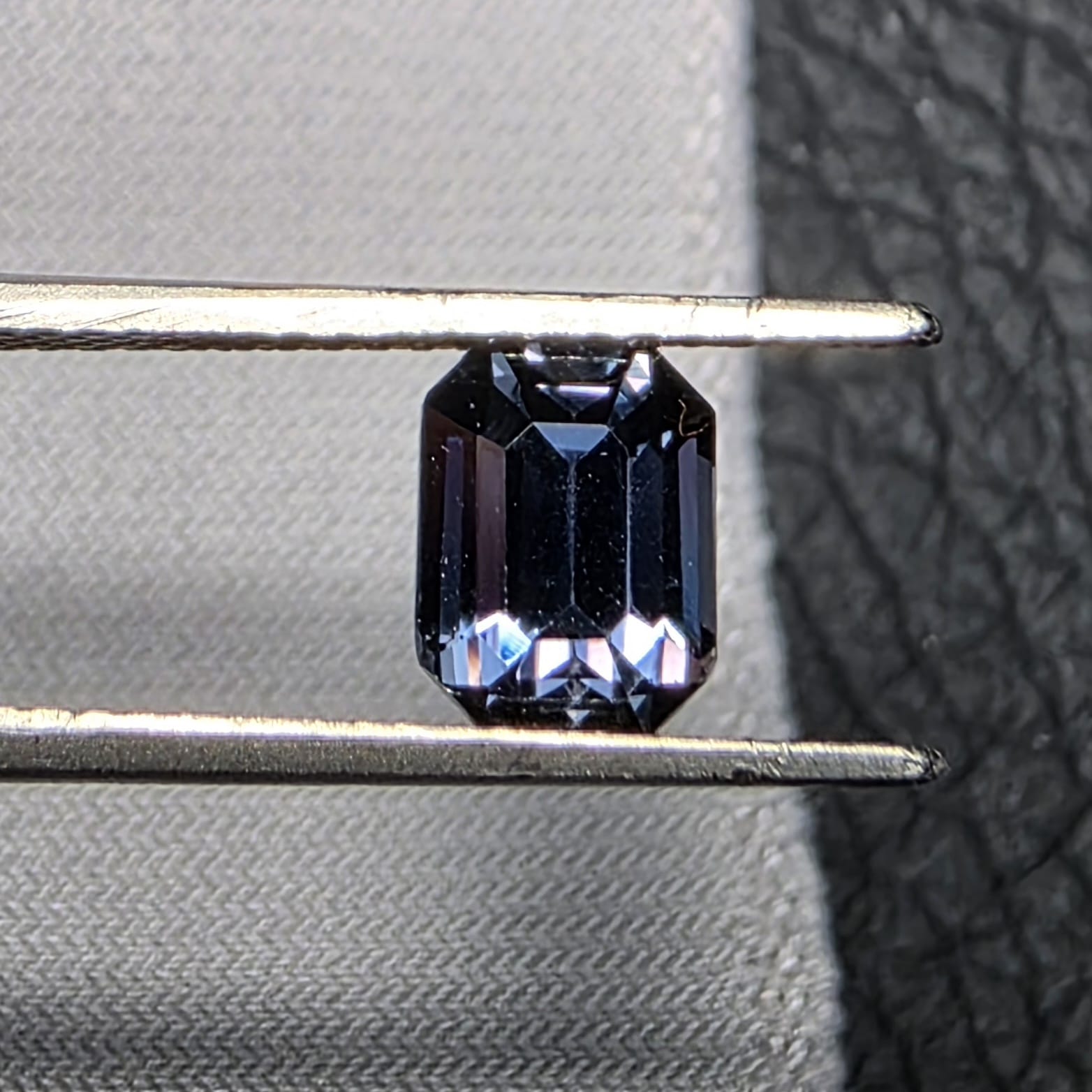 Sri Lanka-No heat color change Sapphire